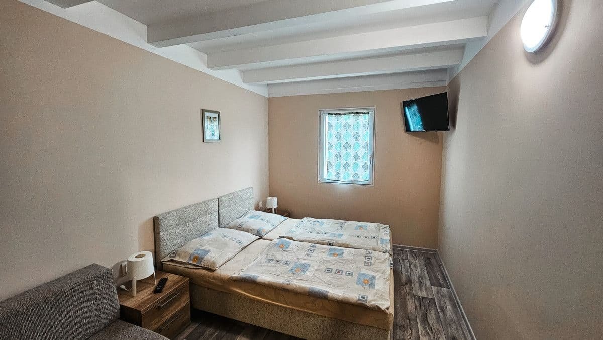 a1269-apartmany-lara-i-ii-20250808-081956-3245