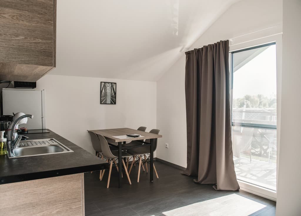 a9498-season-apartments-20231213-010504-2352