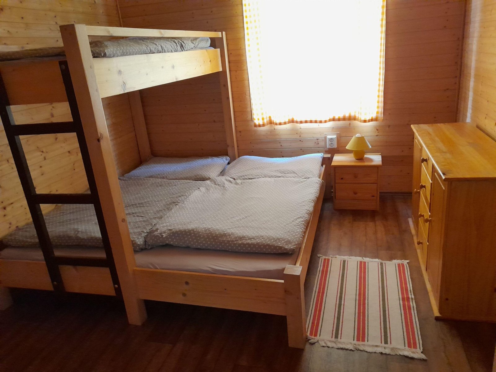 a10407-chata-u-sjezdovky-malenovice-20240704-184328-6794