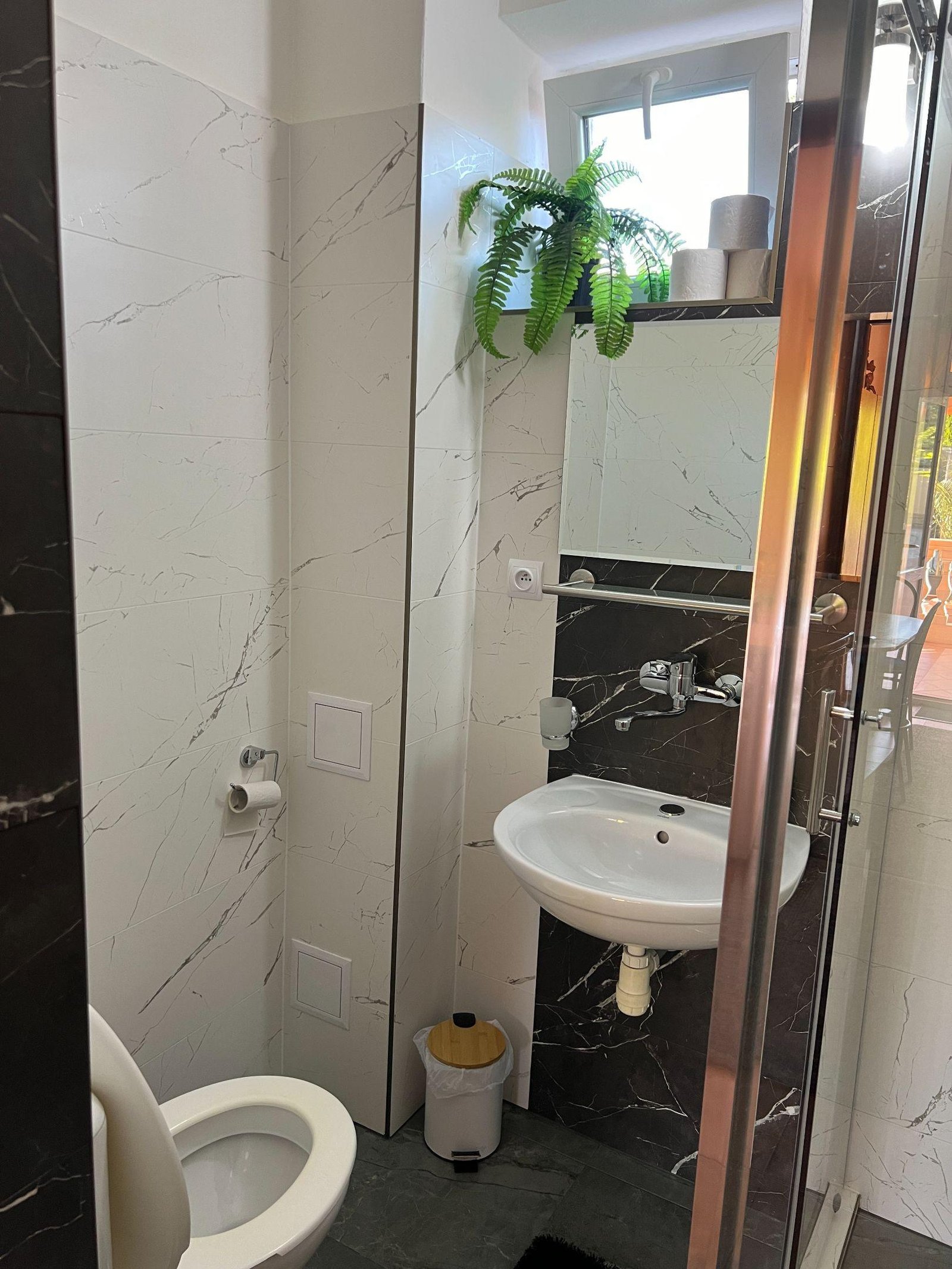 a1097-penzion-florida-20240703-165251-4476-1