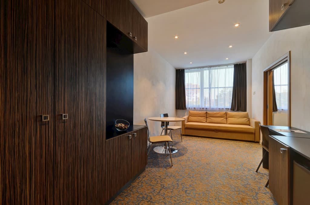 a11347-hotel-bily-pav-20231213-010747-1219