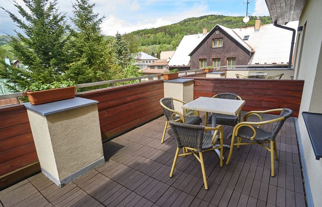 a12618-hotel-toc-20250225-112504-2340