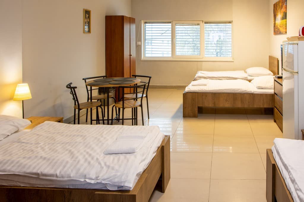 a4269-robotnicka-ubytovna-raki-petr-20231213-005730-9529