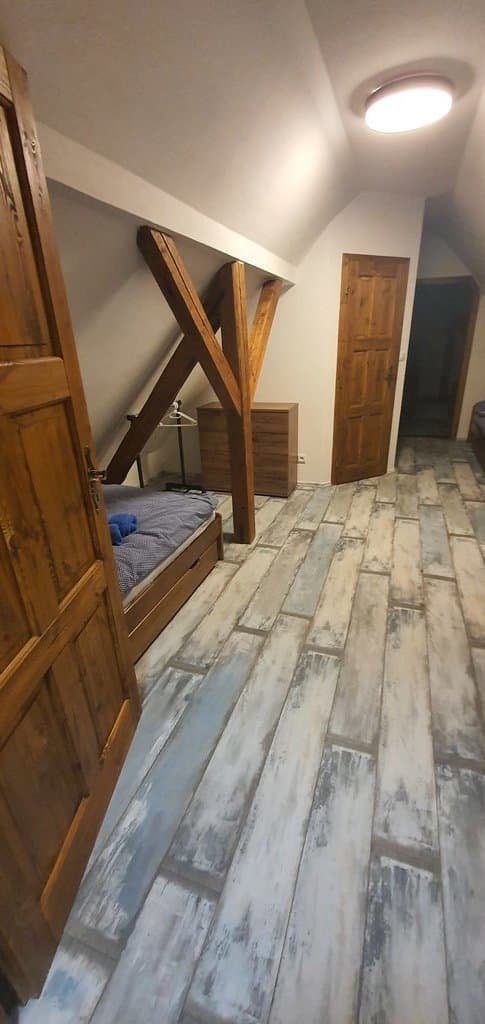 a8177-chalupa-u-kamnare-20231213-010301-6286