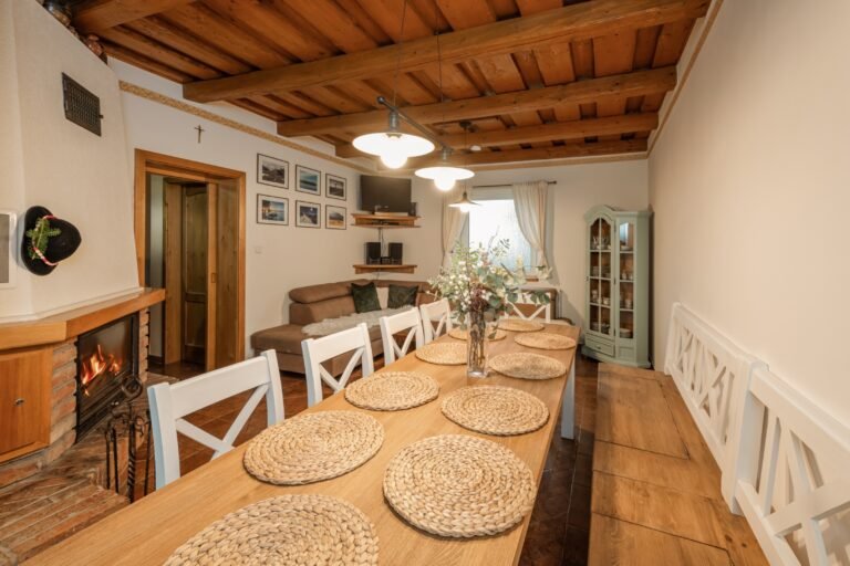 domcek pri potociku brezovica