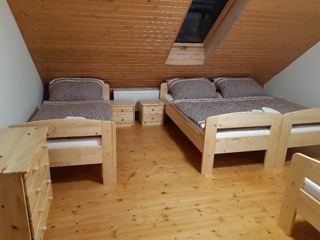 chalupa u lesku — foto 5