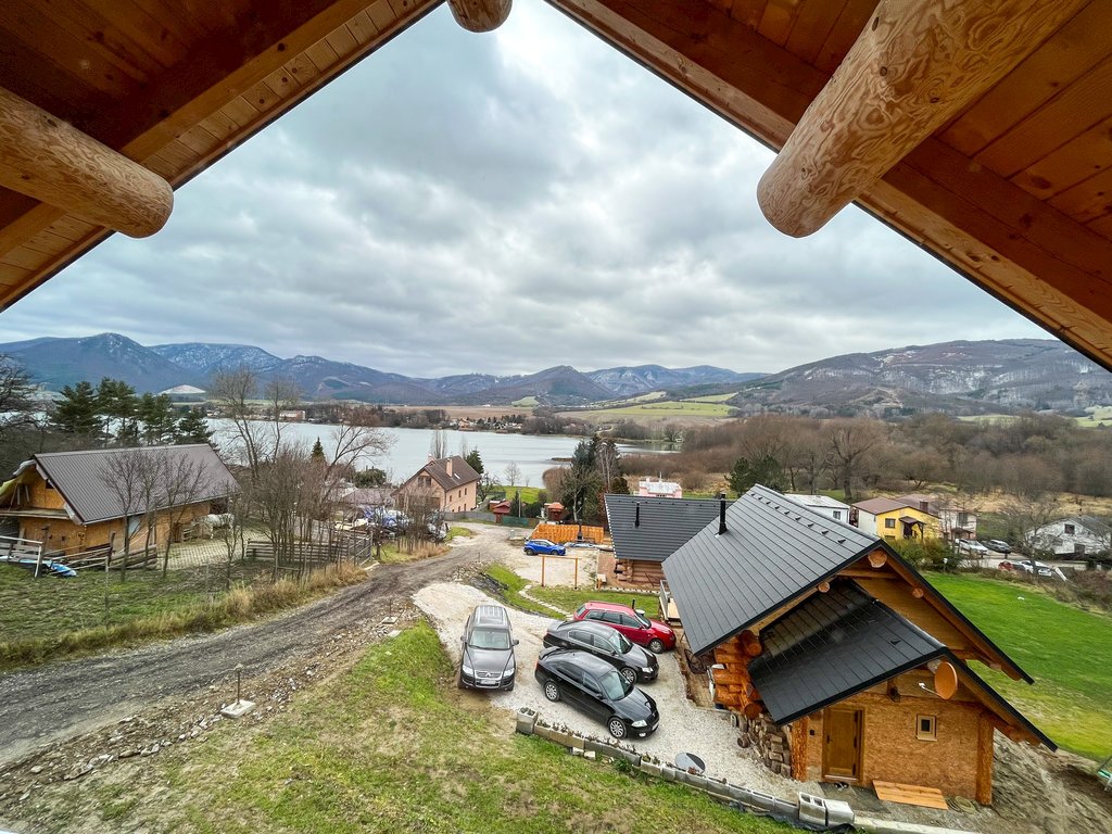 Zrubova rozpravka nad rybnikom — foto 7