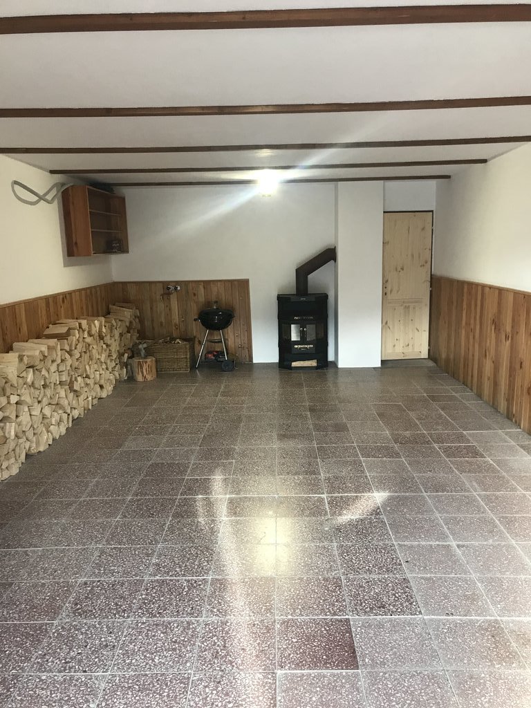 chata u splavu pod pustevnami — foto 7