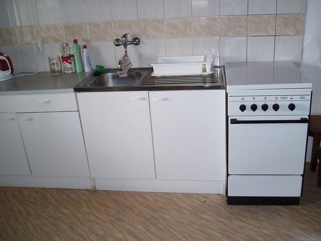 chata u dubenskeho rybnika sevetin