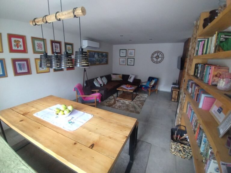 chata nika zemplinska sirava