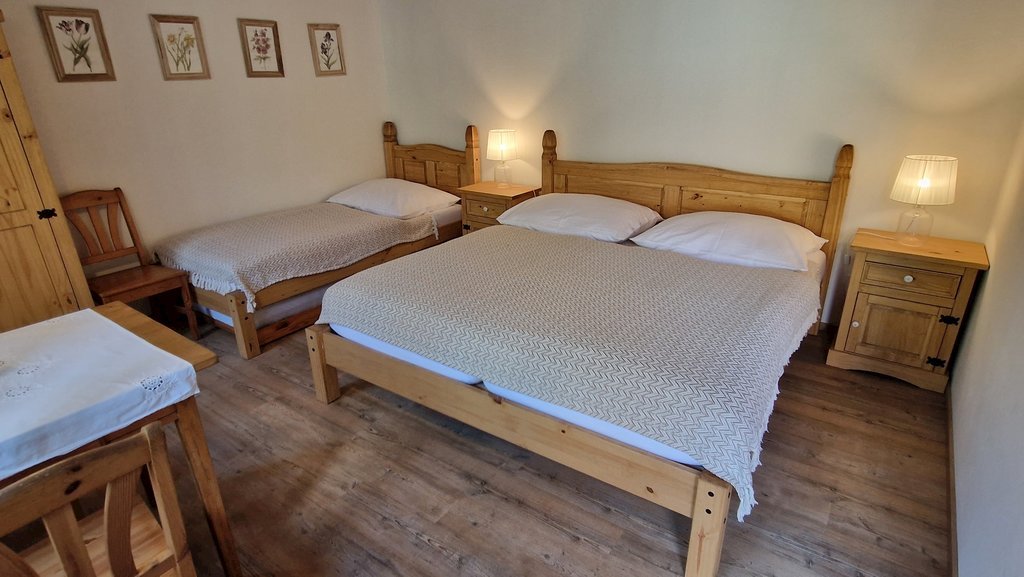 domecek u kohouta s vinnym sklepem