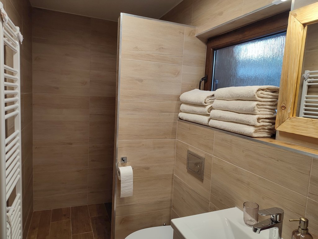 drevenica na kopci — foto 3