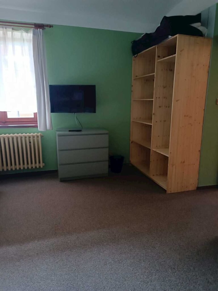 Chalupa u krakory — foto 6