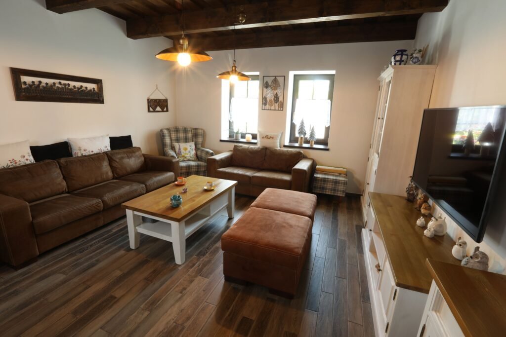 chalupa pod hradom branc