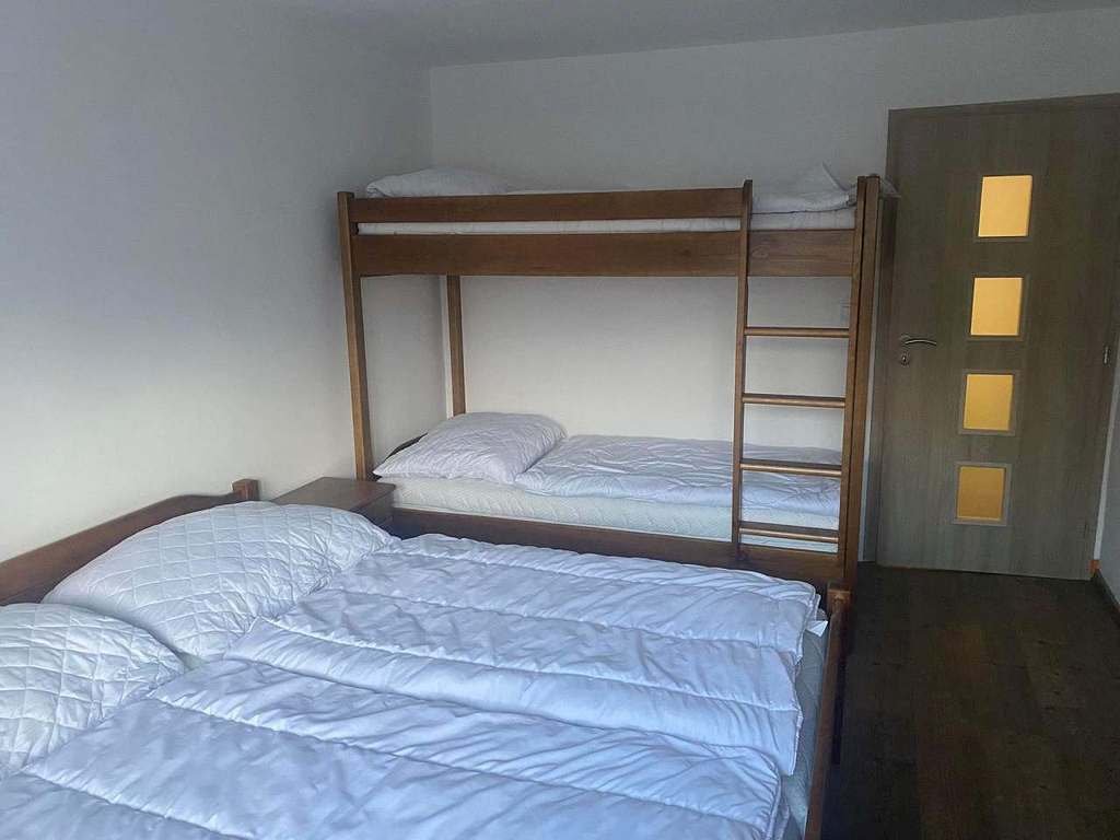 chalupa u jezu — foto 2