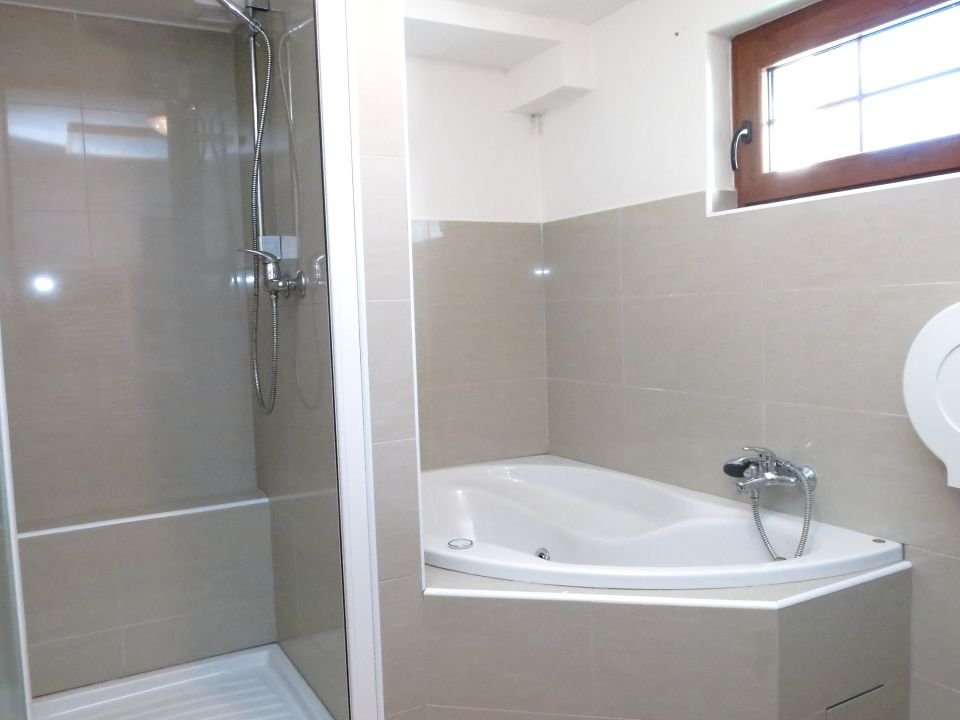 chalupa na vyhlidce filipova hut — foto 5