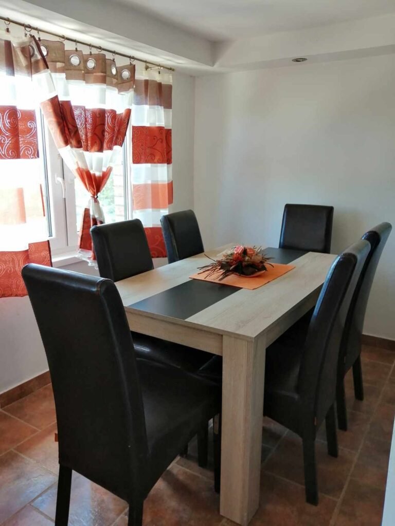 chata oaza s bazenom nana