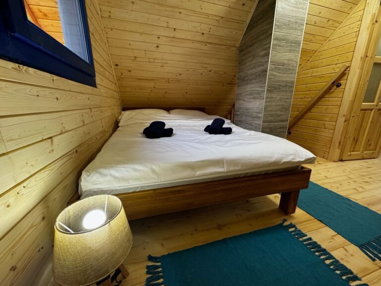 modra chata pod horou