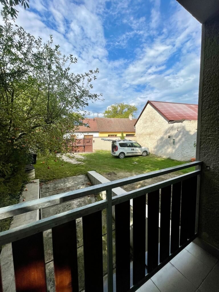 apartman s terasou v lyse — foto 3