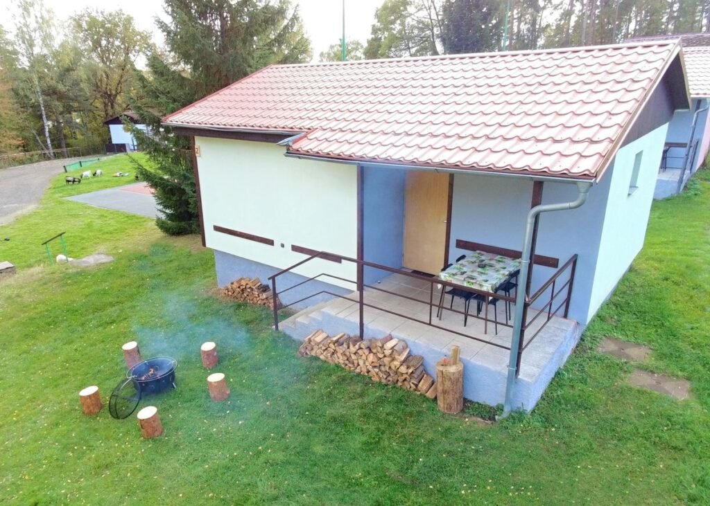 rekreacni areal nad rybnikem hnacov — foto 2