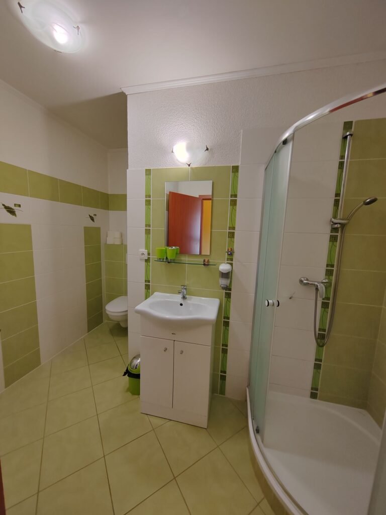 ubytovani v lednici — foto 3