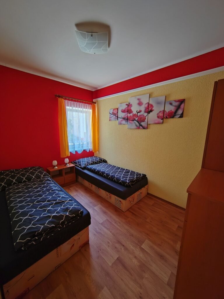 ubytovani v lednici — foto 6