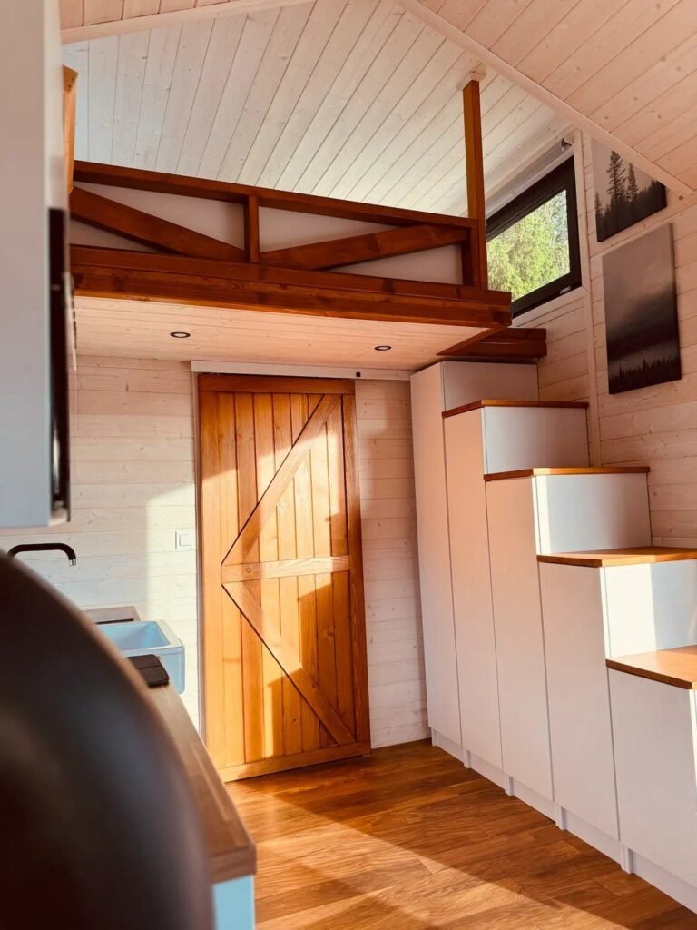 Tiny house lesny ukryt — foto 5