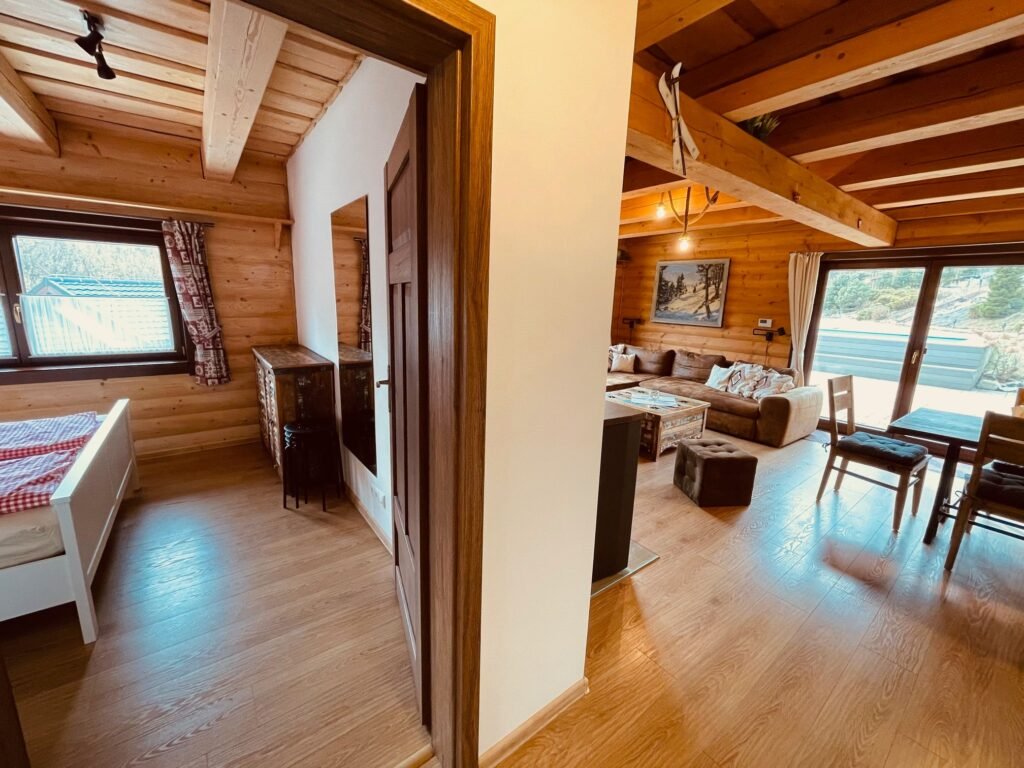 village house — foto 5