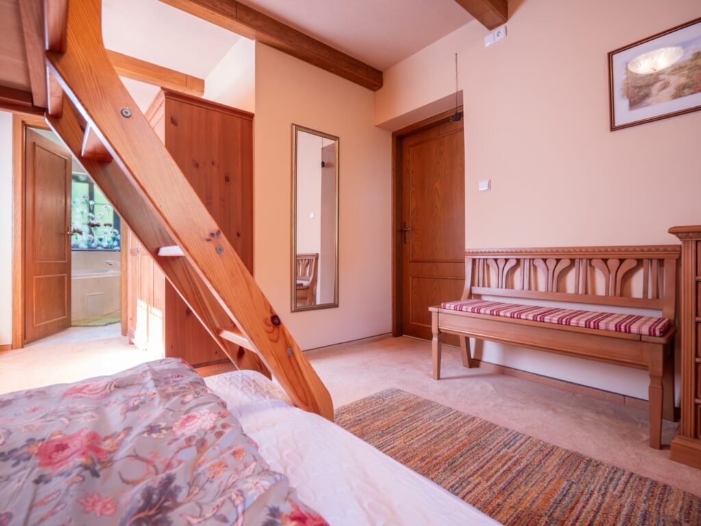 chalupa pod skalami — foto 2