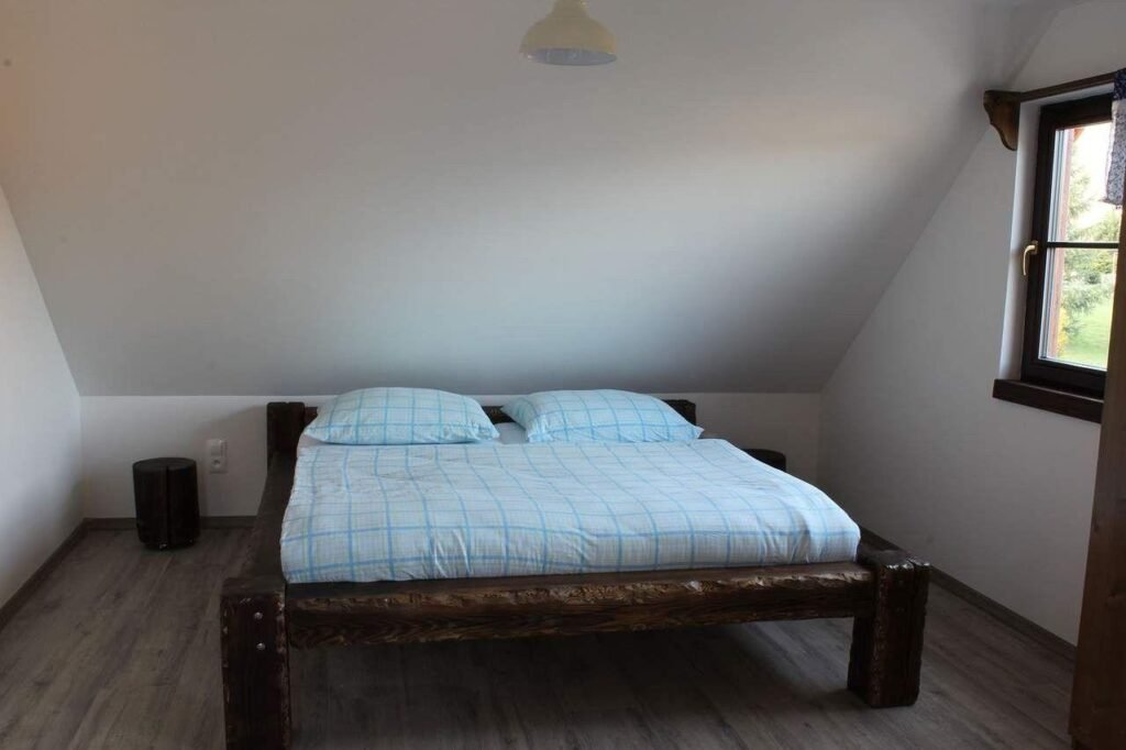 zrub pod rohacmi — foto 3