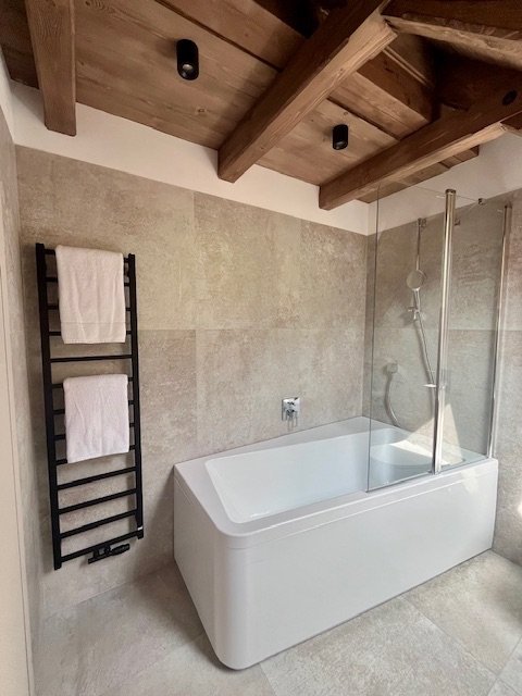 roubenka pod hvezdami