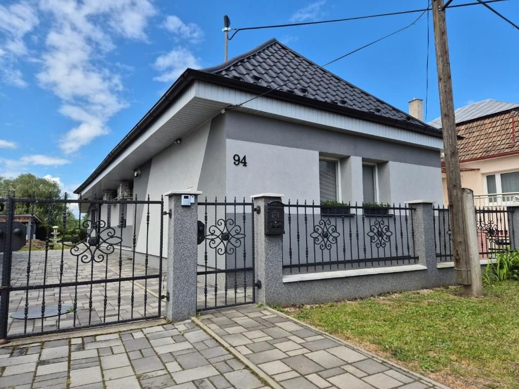 vidiecky dom leles — foto 2