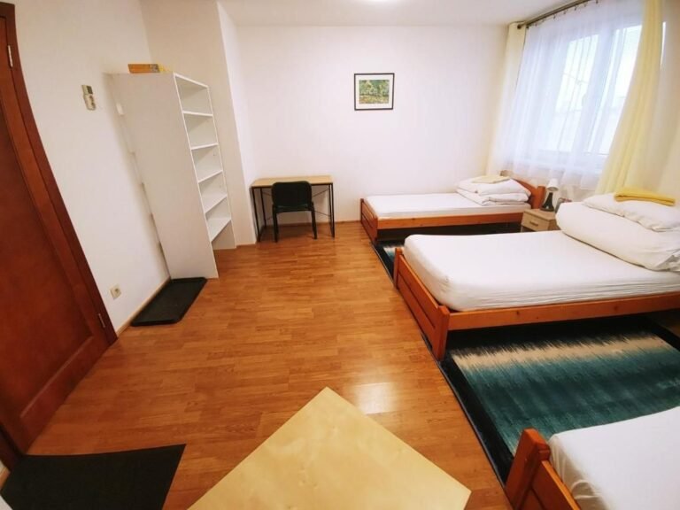 piano studio guesthouse