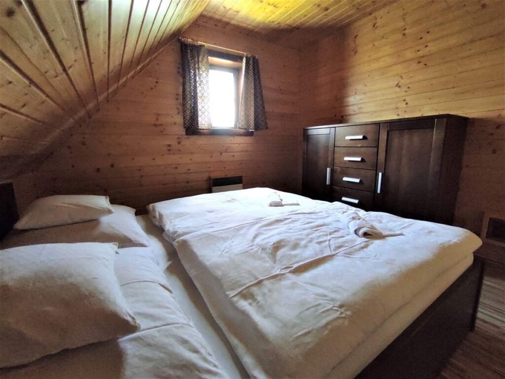 drevenica nad varinom — foto 2