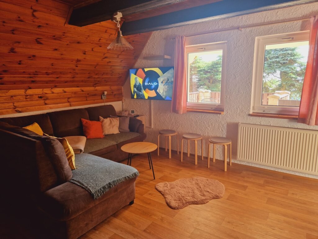 utulna chaticka lea u lesa — foto 2