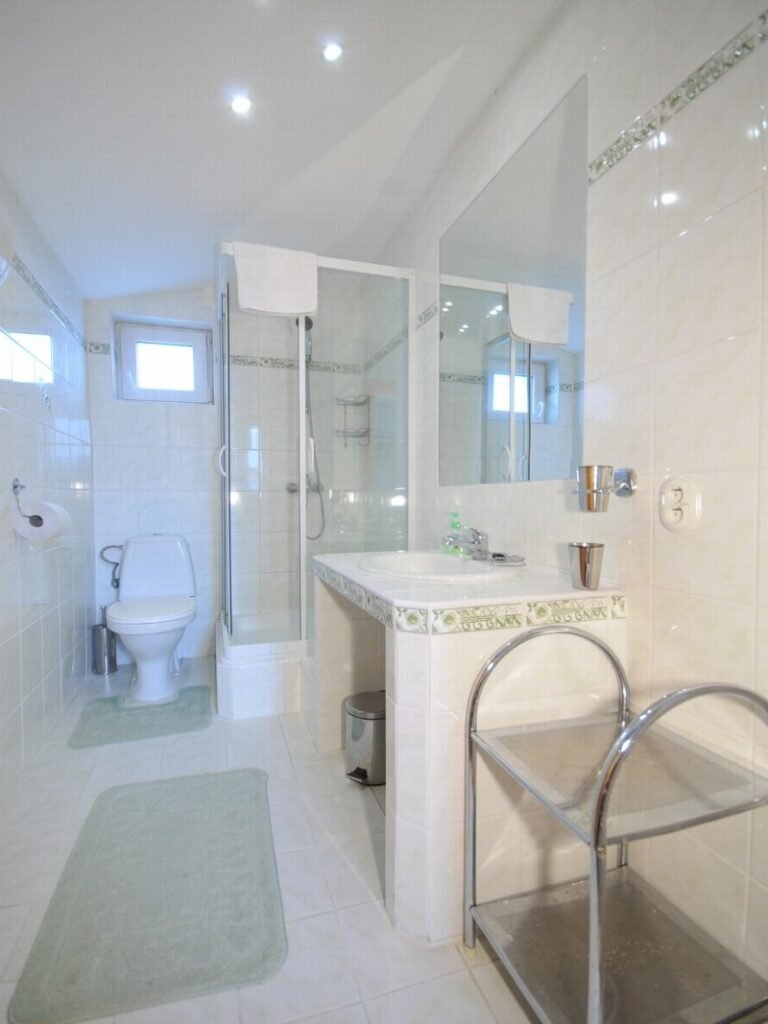 privat slnecny dvor — foto 2