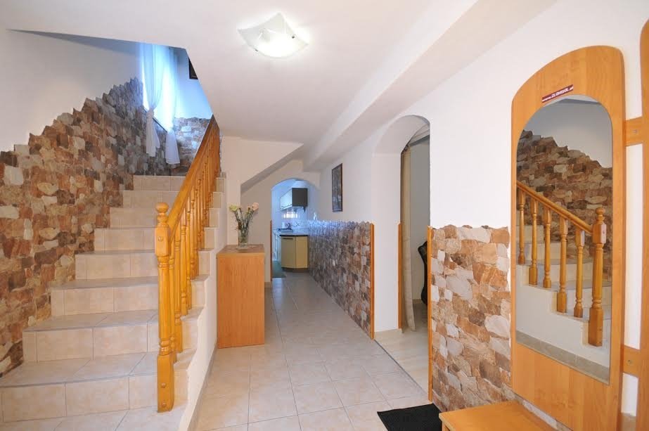 chalupa a penzion pod troma korunami