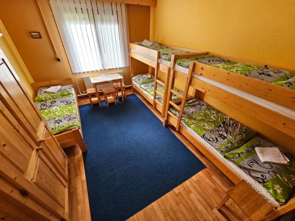 turisticka ubytovna forgac — foto 3