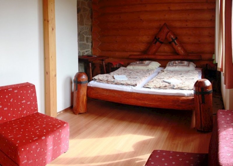 dreveny zrub benango — foto 2