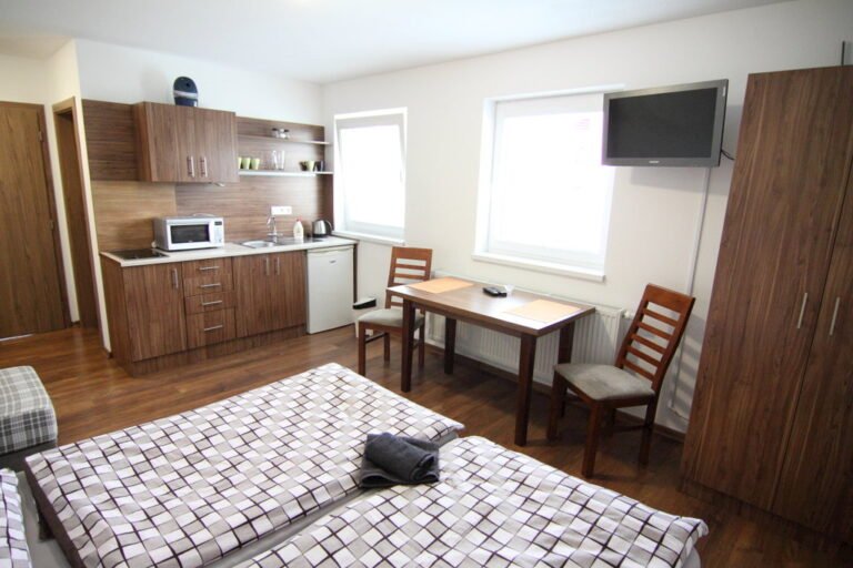 apartmanovy dom stela