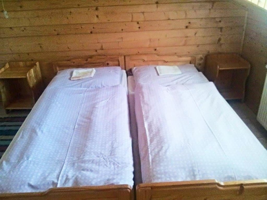 chalupa na brehu — foto 3