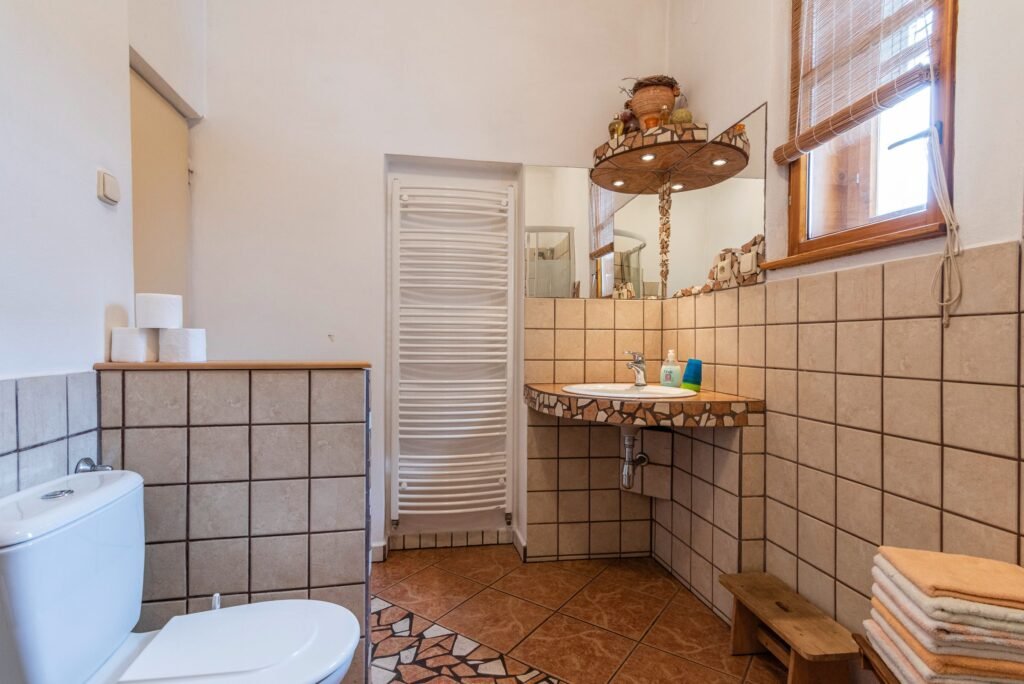 chalupa a apartmanovy domcek chlievy — foto 5