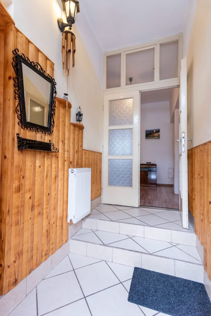 chalupa a apartmanovy domcek chlievy — foto 7