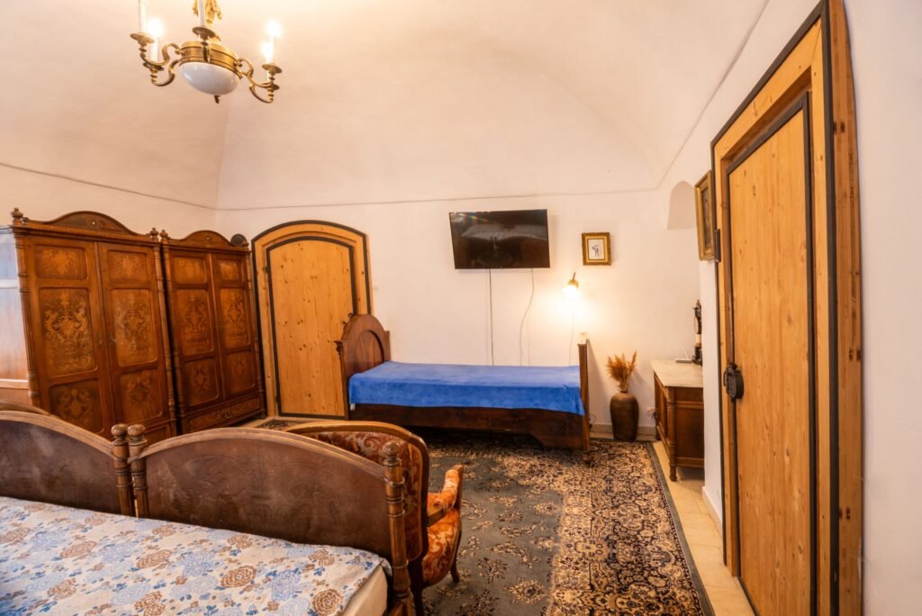 zemianska kuria vachtar — foto 2