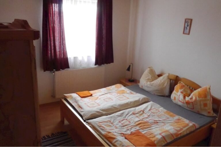 husacina plus penzion