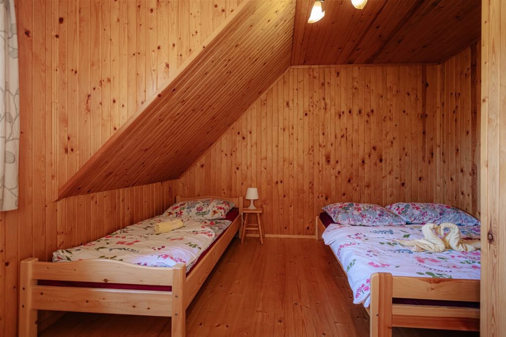 drevenica pri zvonici — foto 2