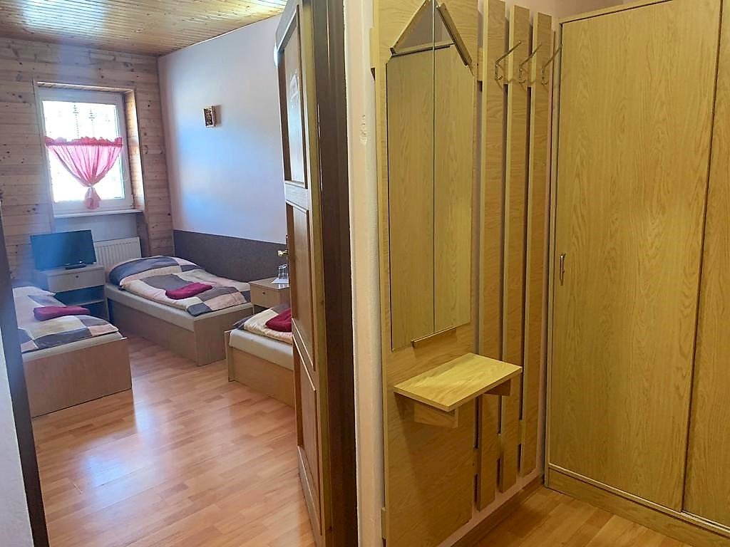 bacov dvor — foto 2