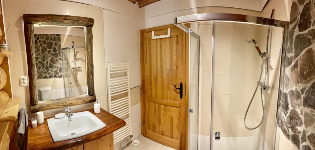 zrubovy dom na samote — foto 2