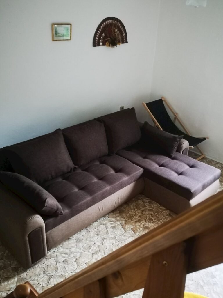 chalupa bzince pod javorinou — foto 2