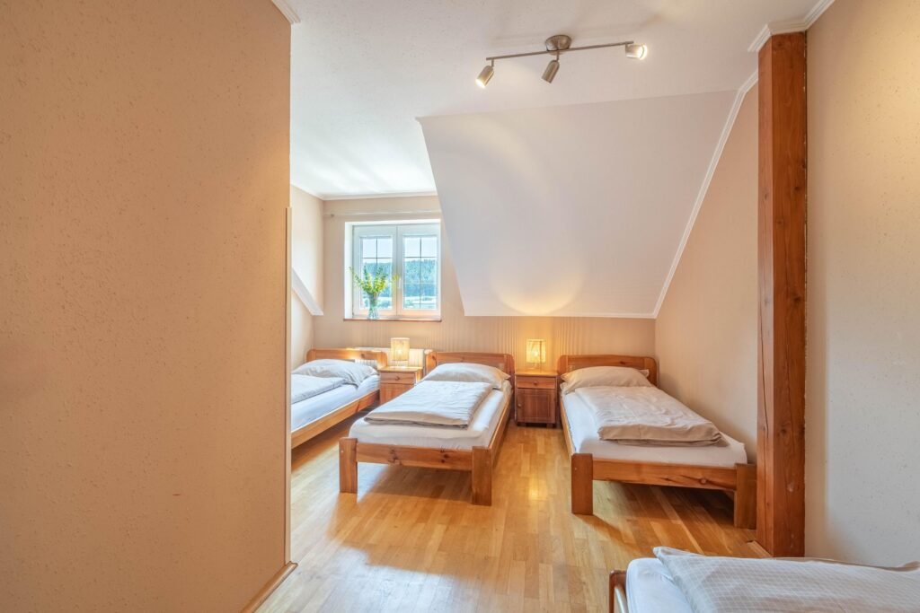 drevniky resort slapy s vyhrivanym vnitrnim bazenem — foto 3